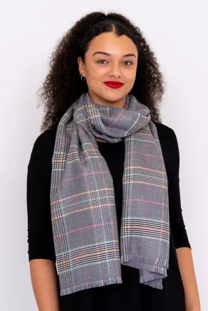 Cozy Scarf, Light Grey Tartan