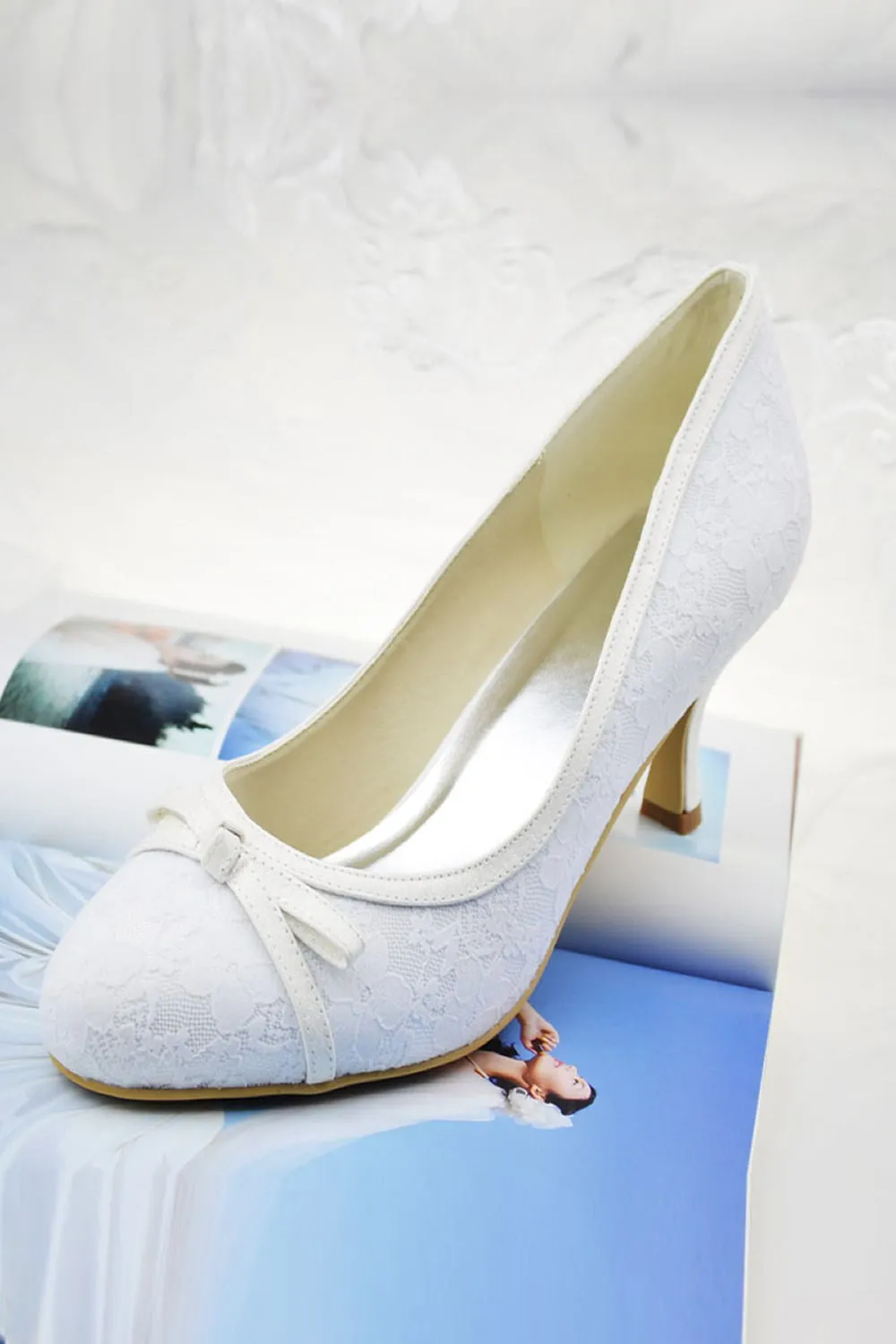 Elegant Close Toe Handmade Comfortable Lace Wedding Shoes S38