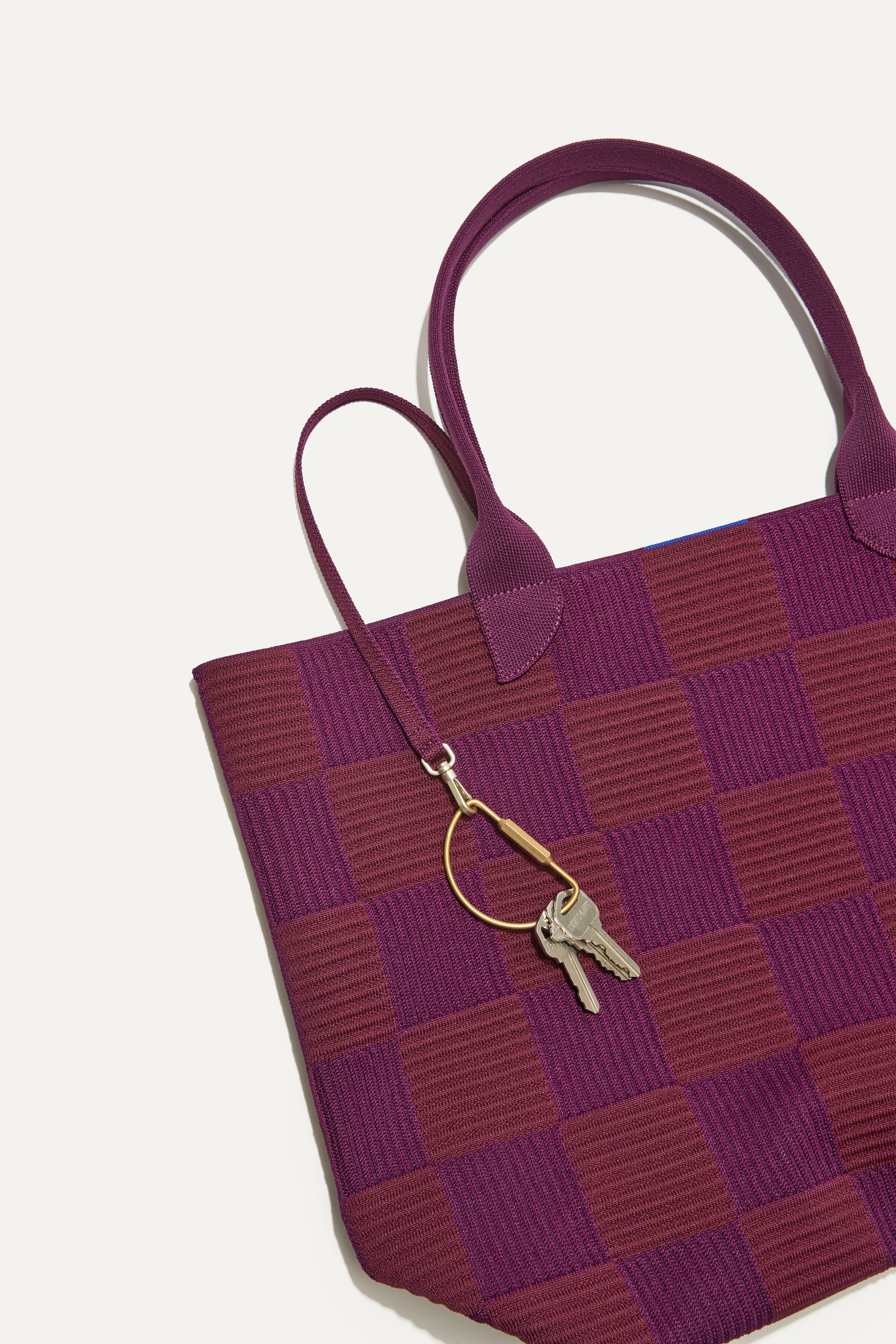 The Lightweight Tote - Checker Plum